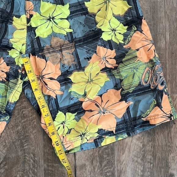 Ocean and Earth Floral Print Board-shorts - Picture 7 of 7